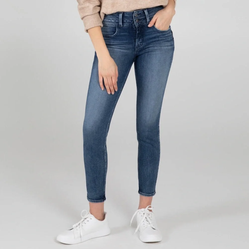 Silver Jeans Avery High Rise Double Button Skinny Jeans in indigo wash size 28
